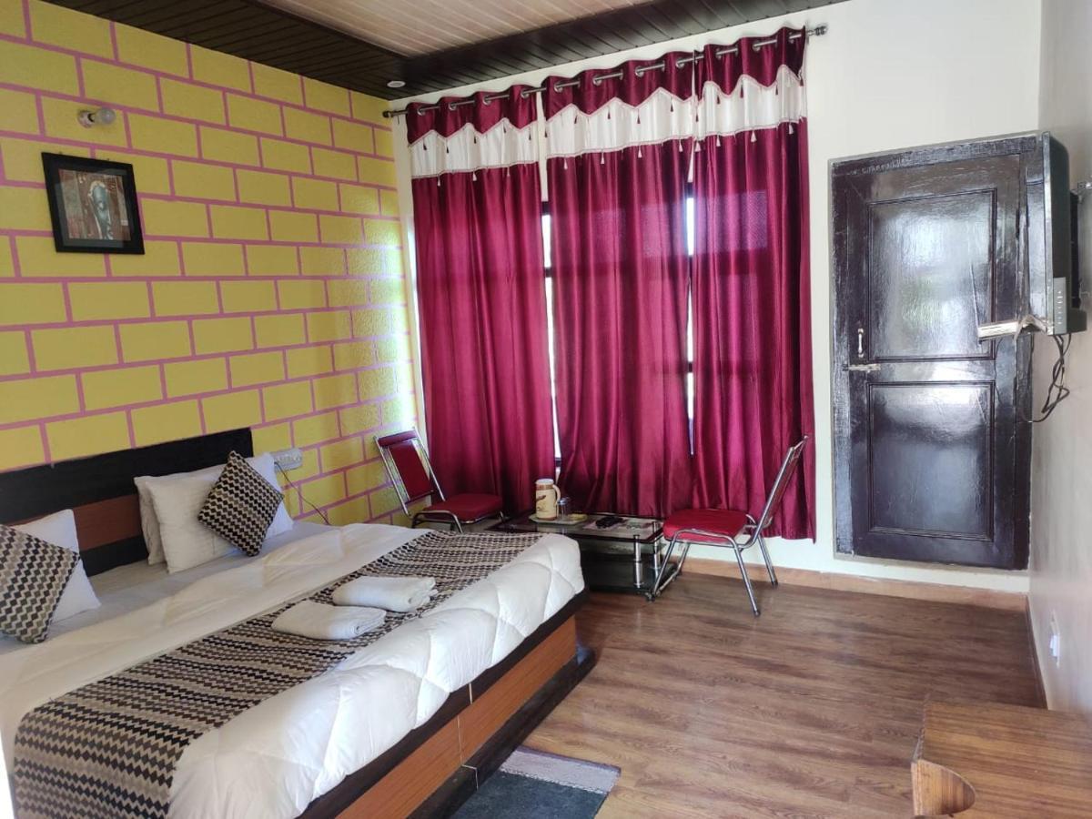 Hotel Deepraj, กอซานี ภายนอก รูปภาพ