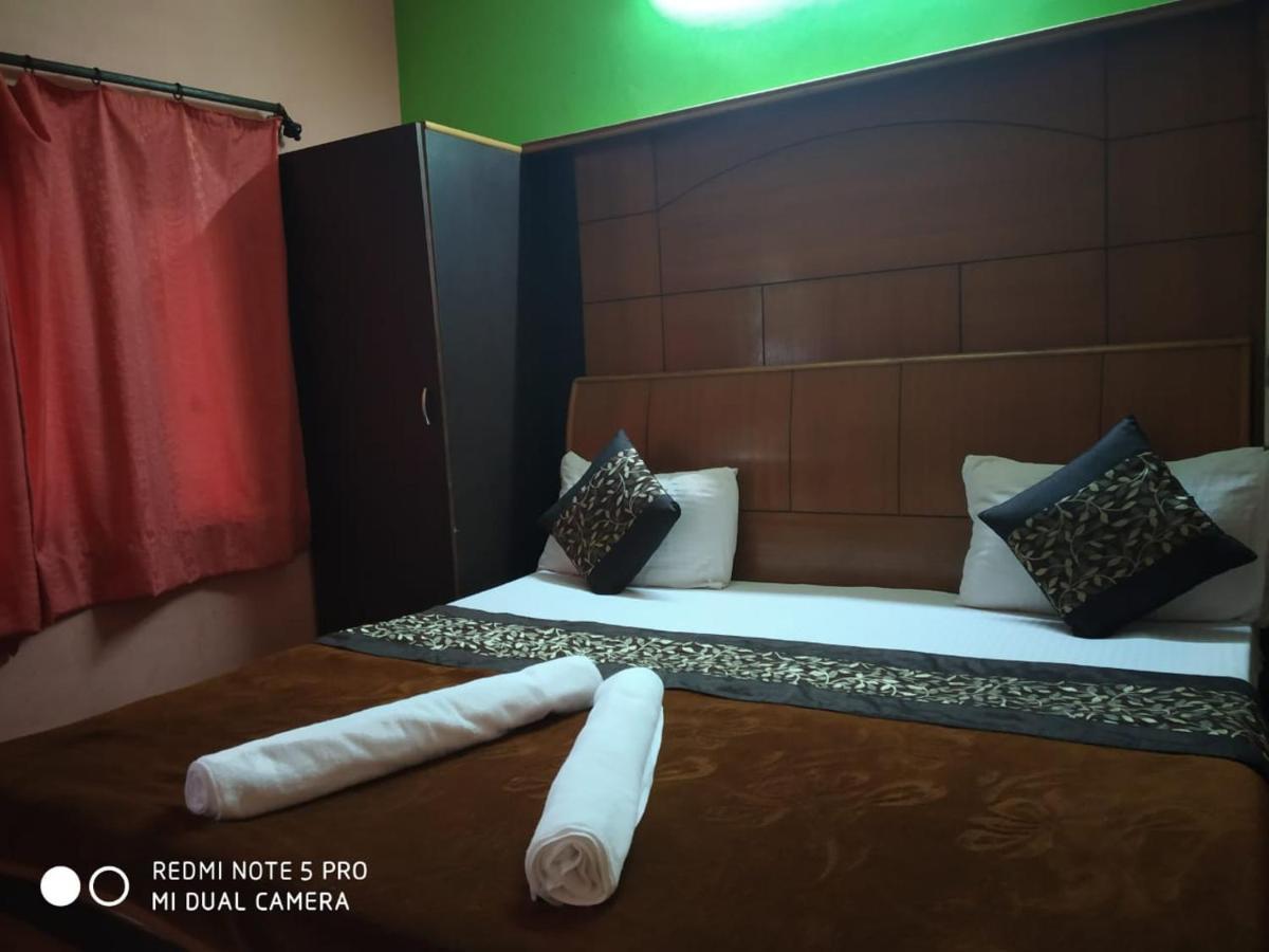 Hotel Deepraj, กอซานี ภายนอก รูปภาพ
