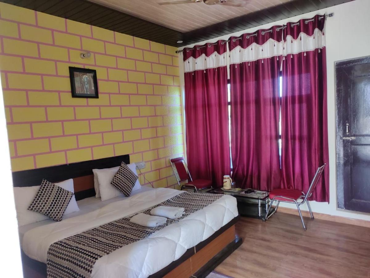Hotel Deepraj, กอซานี ภายนอก รูปภาพ