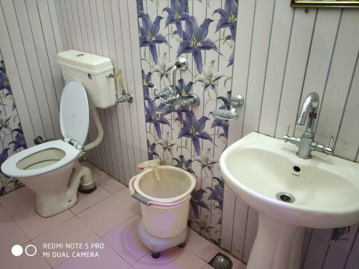 Hotel Deepraj, กอซานี ภายนอก รูปภาพ