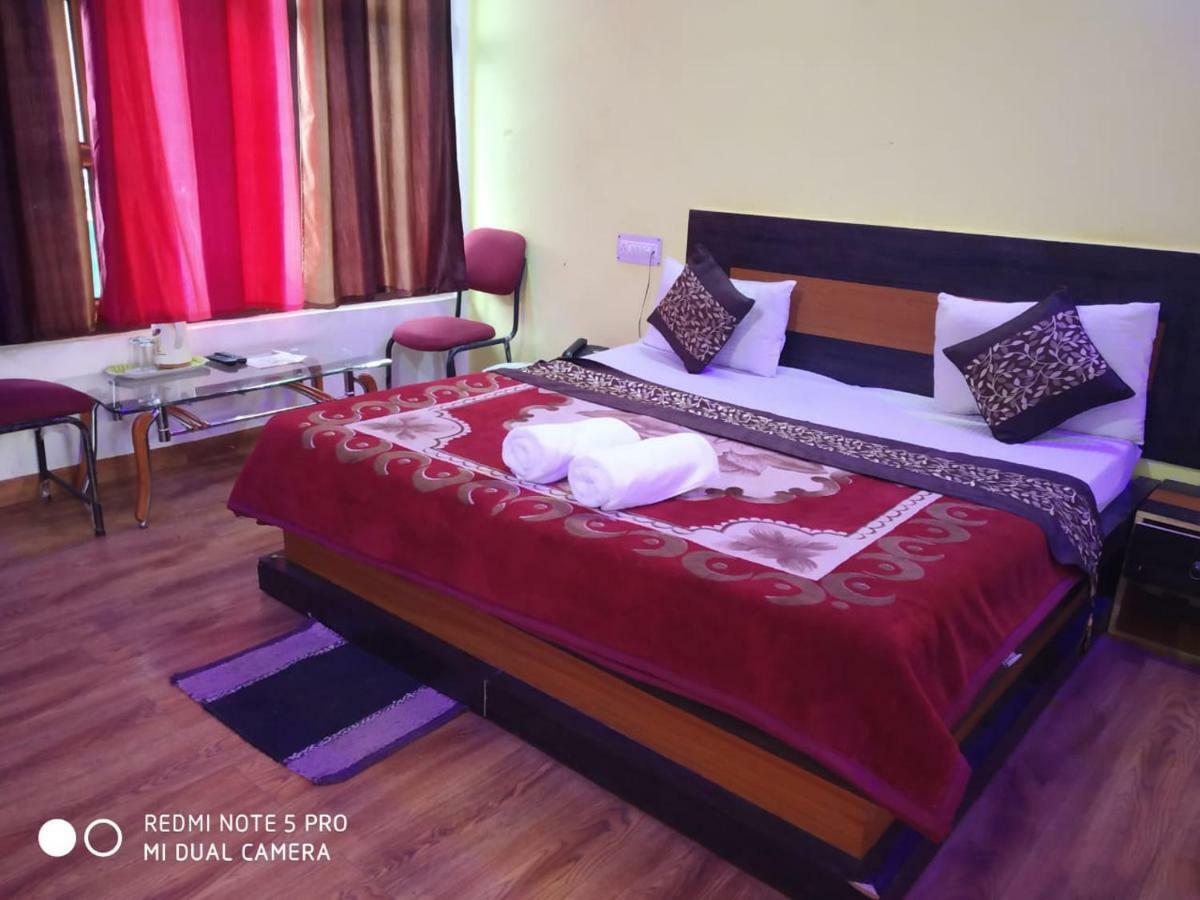 Hotel Deepraj, กอซานี ภายนอก รูปภาพ